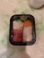 Best Rainbow Roll in Moon Township, PA